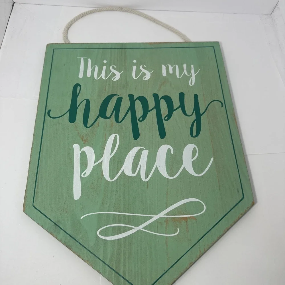 Wall Hanging Decor Plaque Distressed Green White Art EUC Rope Happy Place